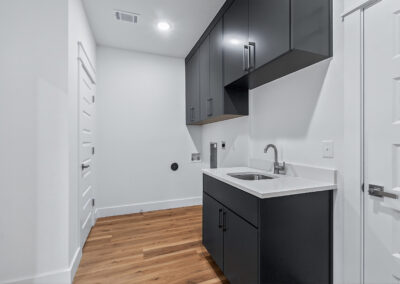1 Logan Ln 48