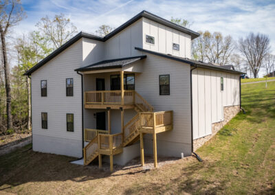 1 Logan Ln 8