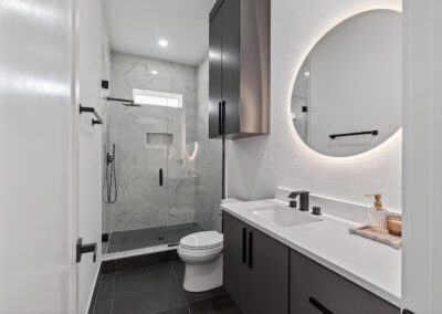 18 Grimsby Cir 21