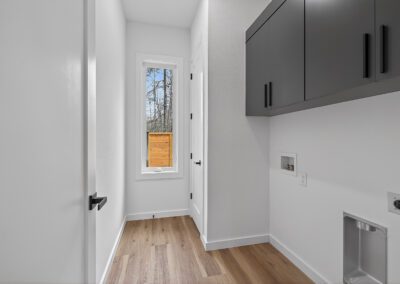18 Grimsby Cir 29