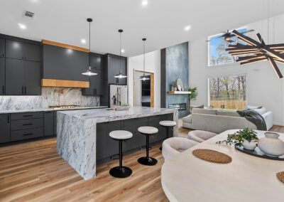 18 Grimsby Cir 3