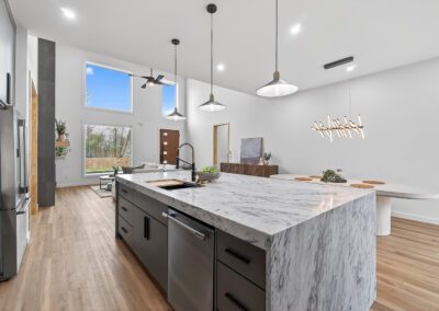 18 Grimsby Cir 9