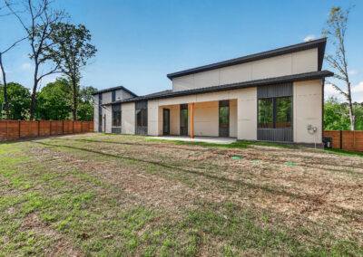 27 Luncarty Ln 57