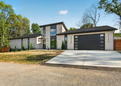 27 Luncarty Ln 64