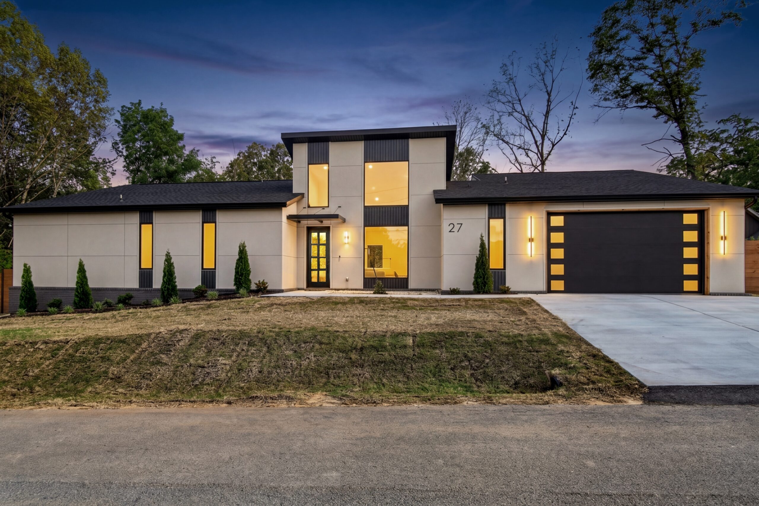 27 Luncarty Ln 66